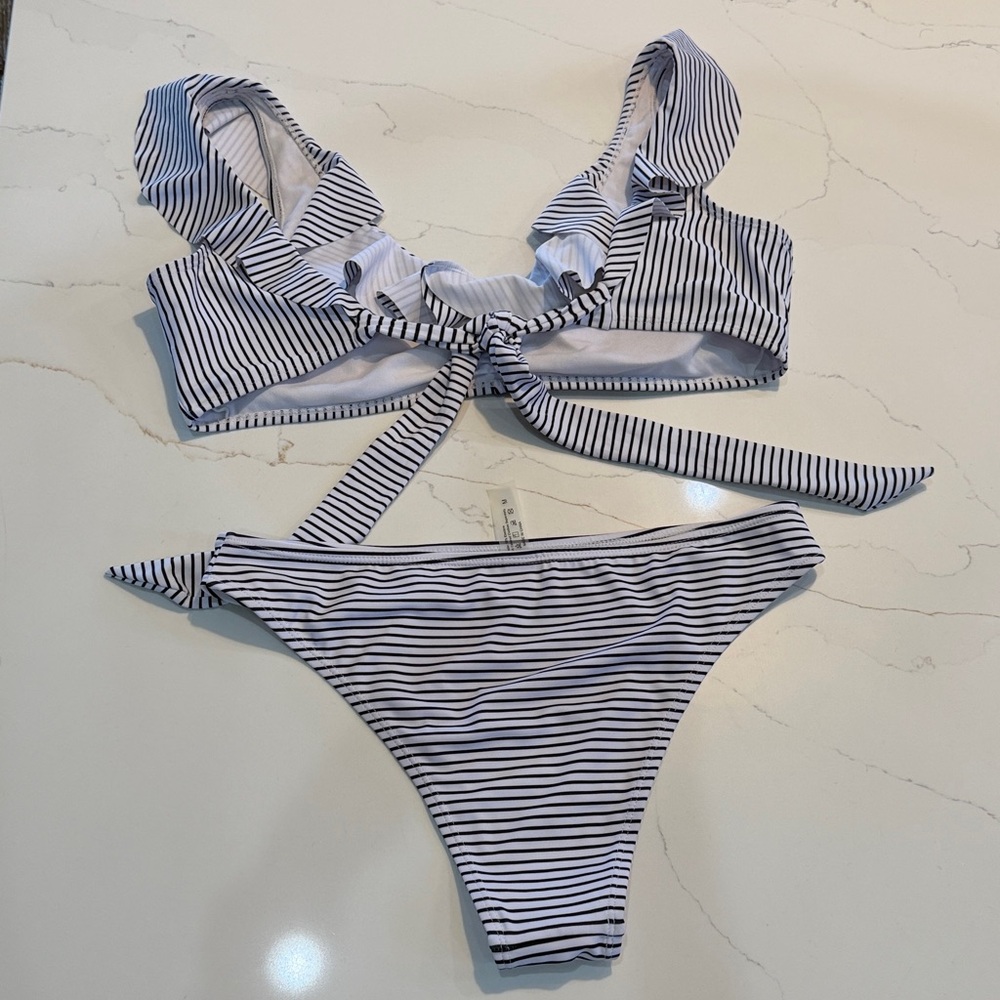 Striped Ruffle Bikini Set - Black & White - Picture 2 of 7
